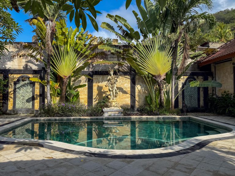 Small pool outside the rooms at Bungalow Geringsing, Candidasa, Bali